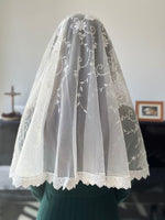 Load image into Gallery viewer, PRE-ORDER Bl. Amata Floral Tulle D Mantilla (White)
