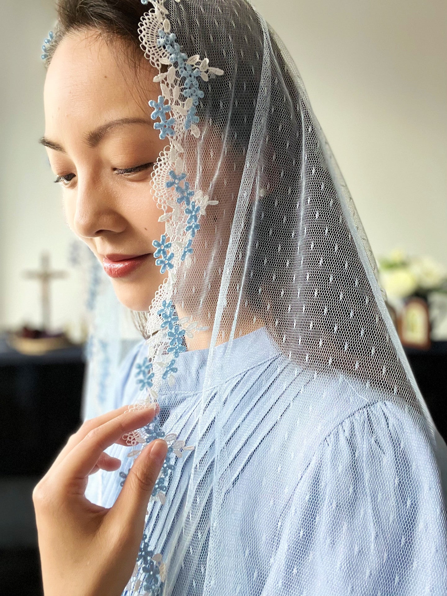 "Guide of Travellers" Dotted Tulle D Mantilla (Sky blue)