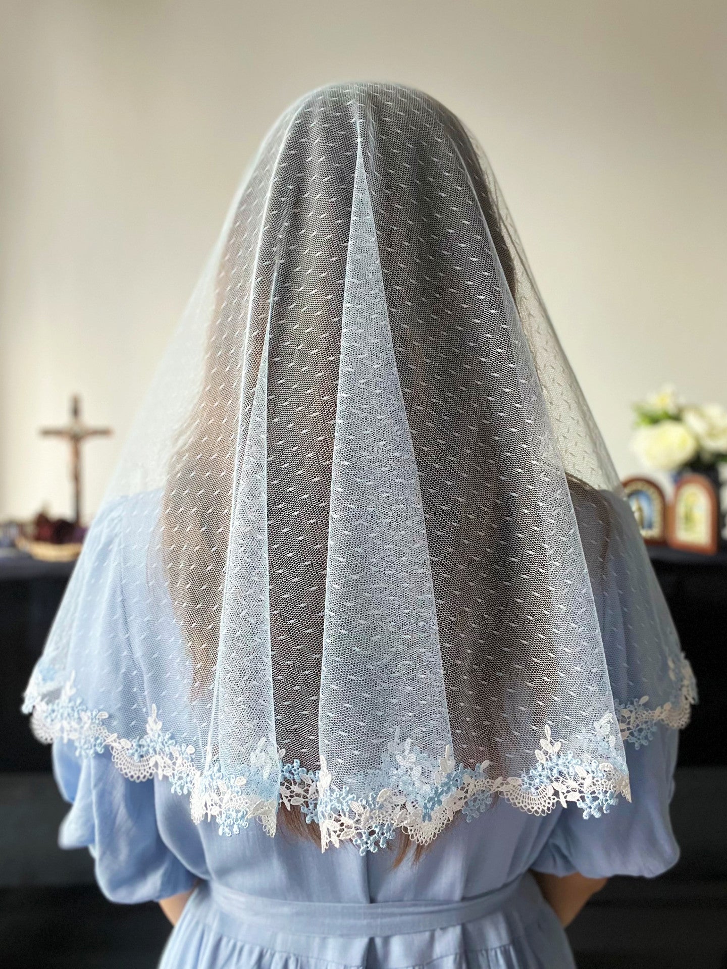 "Guide of Travellers" Dotted Tulle D Mantilla (Sky blue)