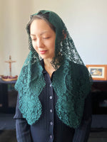 Load image into Gallery viewer, &quot;Immaculate Conception&quot; Petalo Spanish Lace Mantilla (Dark Green / Ivory)

