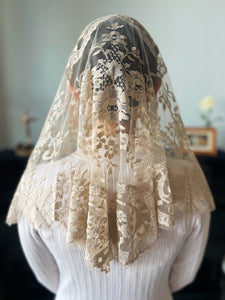 "Jacinta" Spanish Medallion Lace Mantilla (Beige)