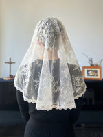 Load image into Gallery viewer, Our Lady of the Miraculous Medal Chantilly Lace Oval Princess Veil (White)
