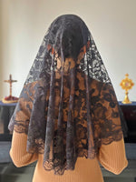Load image into Gallery viewer, Pope Benedict XVI Blossom Lace Waterfall D Mantilla (Black)
