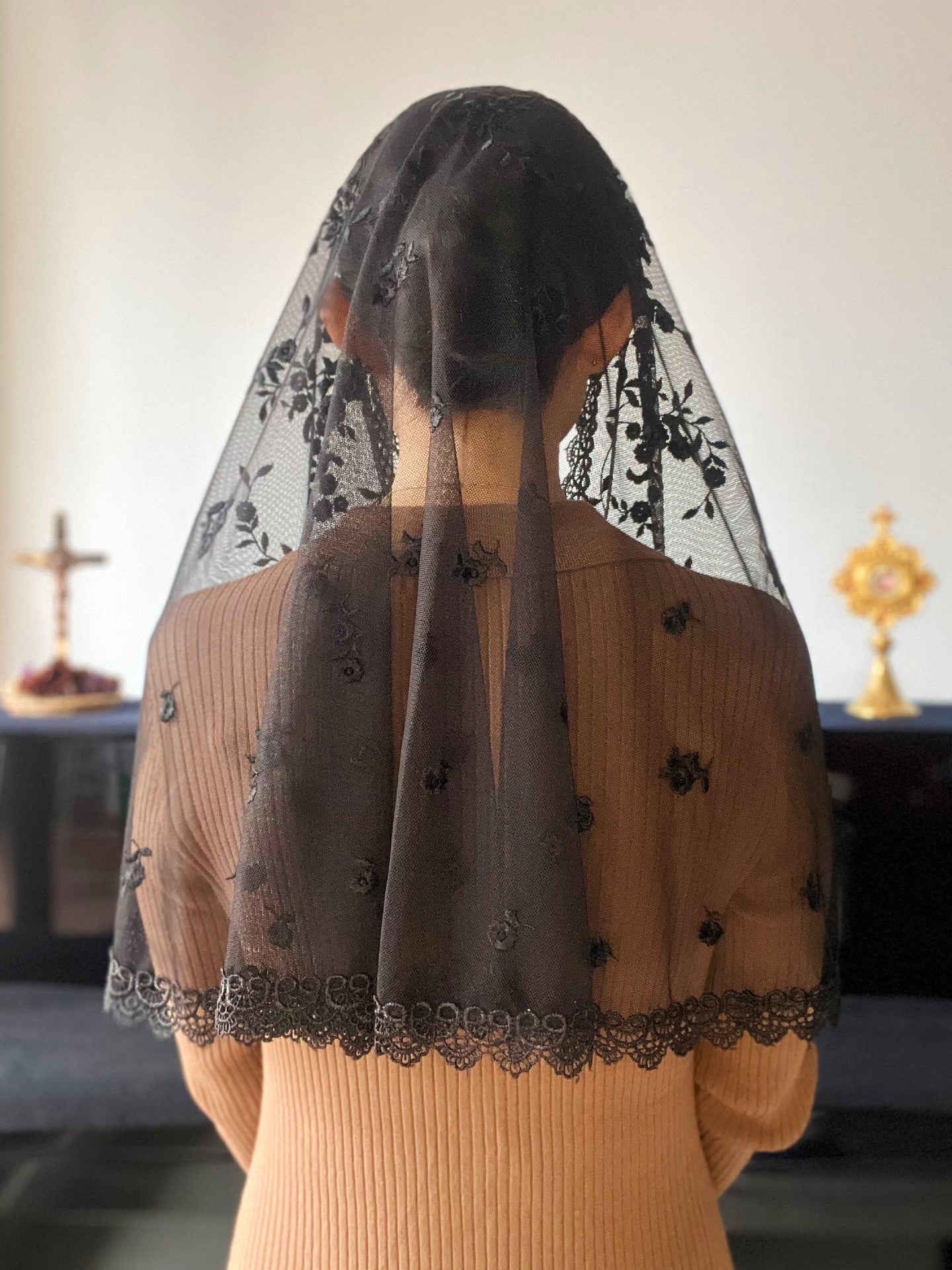 Pope St. John Paul II Vine Floral D Mantilla (Black)