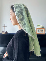 Load image into Gallery viewer, St. Attracta Lace Oval Princess Veil (Mint Green)
