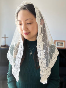 St Rose of Lima Dotted Tulle Triangular Mantilla (Ivory White)