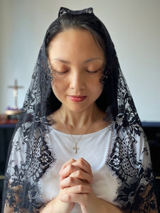 PRE-ORDER Our Lady of the Miraculous Medal Chantilly Lace Cascading D-Mantilla (Black)