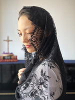 Load image into Gallery viewer, PRE-ORDER Our Lady of the Miraculous Medal Chantilly Lace Infinity Chapel Veil (Black)
