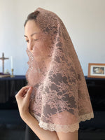 Load image into Gallery viewer, St. Mary Magdalene De Pazzi Chantilly Lace D-Mantilla (Tan)
