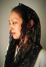 Load image into Gallery viewer, Black Tulle Infinity Chapel Veil
